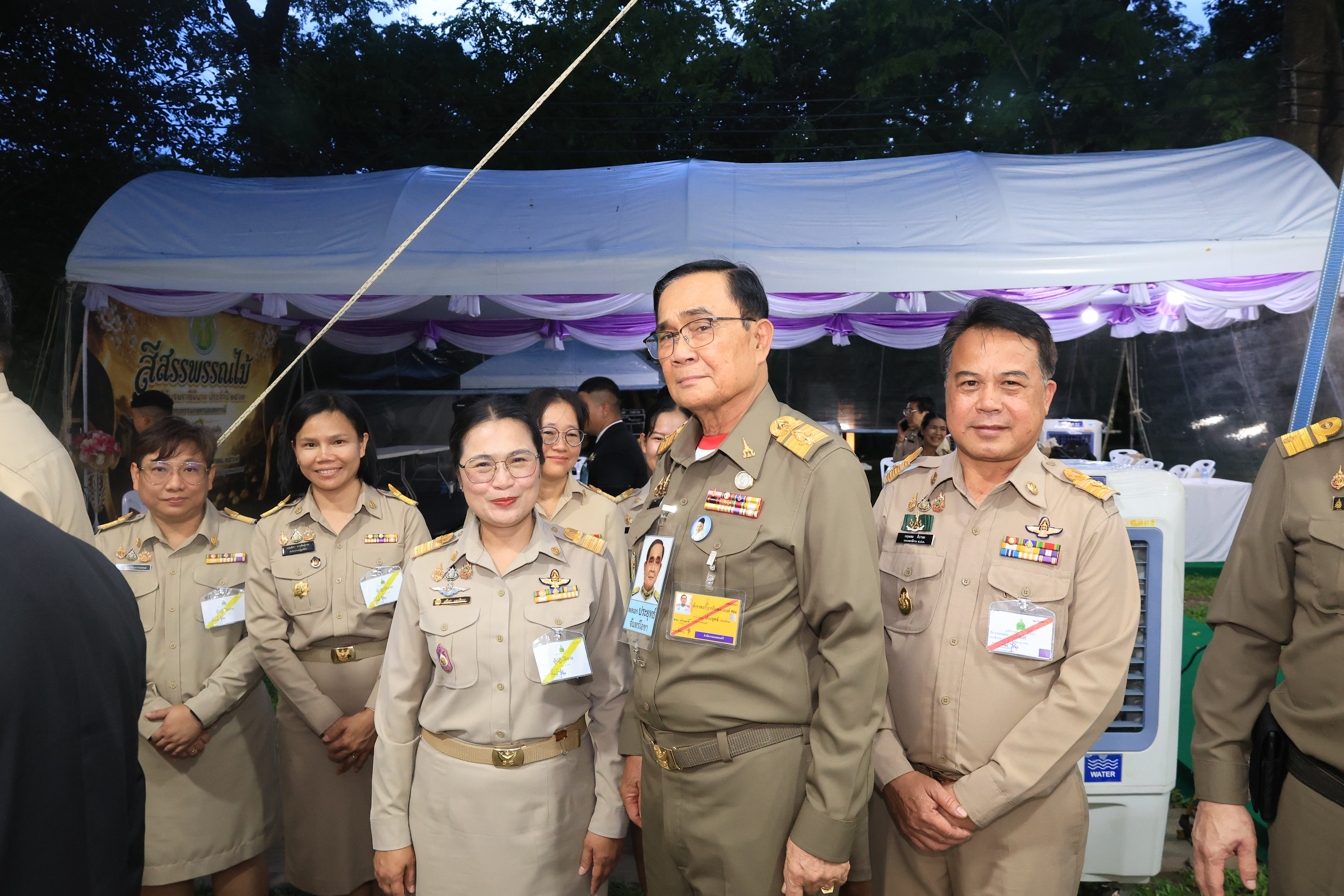 title - สำนักงานการปฏิรูปที่ดินเพื่อเกษตรกรรม ร่วมเฝ้าฯ รับเสด็จ สมเด็จพระกนิษฐาธิราชเจ้า กรมสมเด็จพระเทพรัตนราชสุดา ฯ สยามบรมราชกุมารี เสด็จพระราชดำเนินไปทรงเปิดงาน “สีสรรพรรณไม้ เทิดไท้บรมราชินีนาถ”